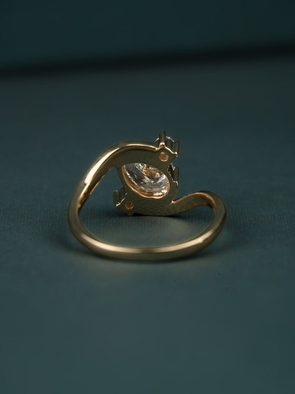 1.19 CT Pear Cut CVD Lab-Grown Diamond Twist Engagement Ring