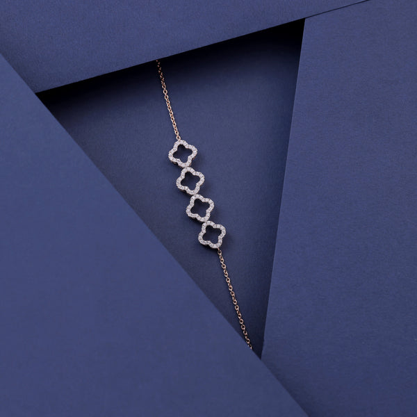 0.84 CTW Round Lab-Grown Diamond Clover Bracelet