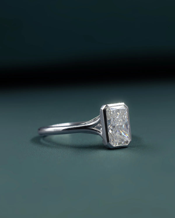 2.63 CTW Round Cut CVD Lab-Grown Diamond Engagement Ring