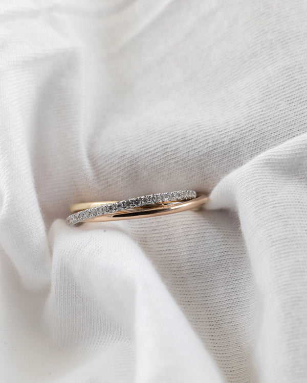 0.18 CTW Minimal Pave Diamond Curved Ring in Gold